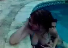 Ein schlankes Mädchen hatte eine bequeme Lage am Sandstrand und sie sonnte sich nicht nur, sie fingerte an ihrer Muschi und spreizte ihre Beine, bis sie kostenlose private fickfilme fertig war