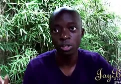 Die rothaarige Alexis Brill wird von ihrer rasierten Muschi gefickt deutsche fickfilme gratis