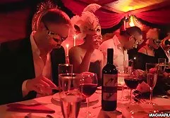 Die sexy Brünette Adriana Chechik spritzt immer fickfilme umsonst ab