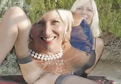 Klassenkamerad auf dem Schreibtisch fickfilme ansehen des Lehrers gefickt