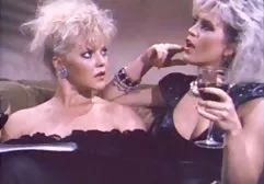 Die sexy Christina mit der geile fickfilme kostenlos haarigen Muschi reitet einen fetten Schwanz