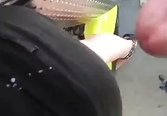 Hübsche Schlampe streichelt deutsche kostenlose fickfilme ihre Muschi mit einem Vibrator