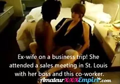 Obwohl Roksana, das feurig-rothaarige Mädchen, nicht in den Arsch gibt, macht sie so gekonnt solche Posen, dass sie kostenlose private fickfilme im Bett herumwirbelt