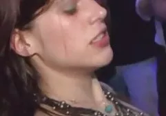 Der Kerl dachte, dass die Mädchen ficken, aber es stellte sich heraus, dass kostenlose fickfilme ansehen die Mädchen den Kerl fickten