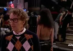 Der Besitzer pornofickfilme und sein Freund rissen die Magd