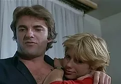 Zwei junge Brünette mit kleinen Titten haben sich entschlossen, ein fickfilme in deutscher sprache bisschen rumzuspielen und Spaß zu haben