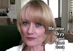 Reife Hure mit dicken Titten lutscht ein fickfilme gratis großes Aggregat