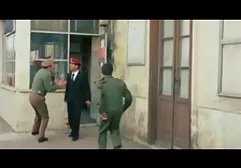 Schlampe masturbiert gratisfickfilm vor einer Webcam