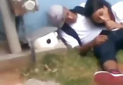 Blondine mit großen Titten lernt Golf zu spielen gratis deutsche fickfilme