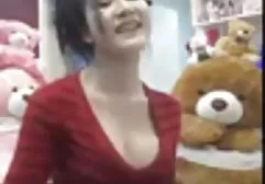 Dicke und lustvolle, kostenlose fickfilme ohne anmeldung einsame Damen zogen einen Mann aus und fingen an, ihn zu ficken. Bald kamen andere Besucher in die Disco, die eine Lücke in allen Ritzen hatten