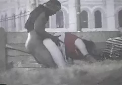 Junge Brustwarze mit einer rasierten Muschi wird gratis deutsche fickfilme gefickt, bis sie ihren Puls verliert