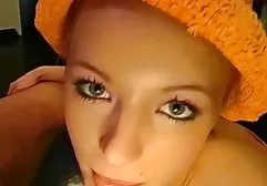 Junge Homosexuell kostenlose fickfilme leckt und beißt seinen geliebten Schwanz durch seine Unterhose