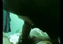 Nachdem fickfilme mutter sohn sie die Gäste nach Hause geschickt hatten, schlossen sich die Jungvermählten in ein Hotelzimmer ein und hatten romantischen Sex